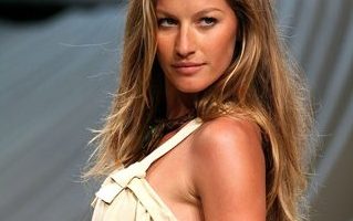 Gisele Bundchen Family Pictures, Husband, Kids, Age, Height Weight