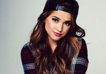 Becky G Family Pictures, Boyfriend, Siblings, Age, Real Name
