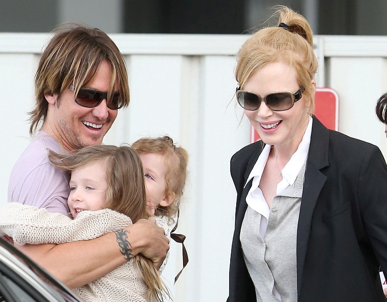 Keith Urban Family Photos, Daughters, Age, Net Worth