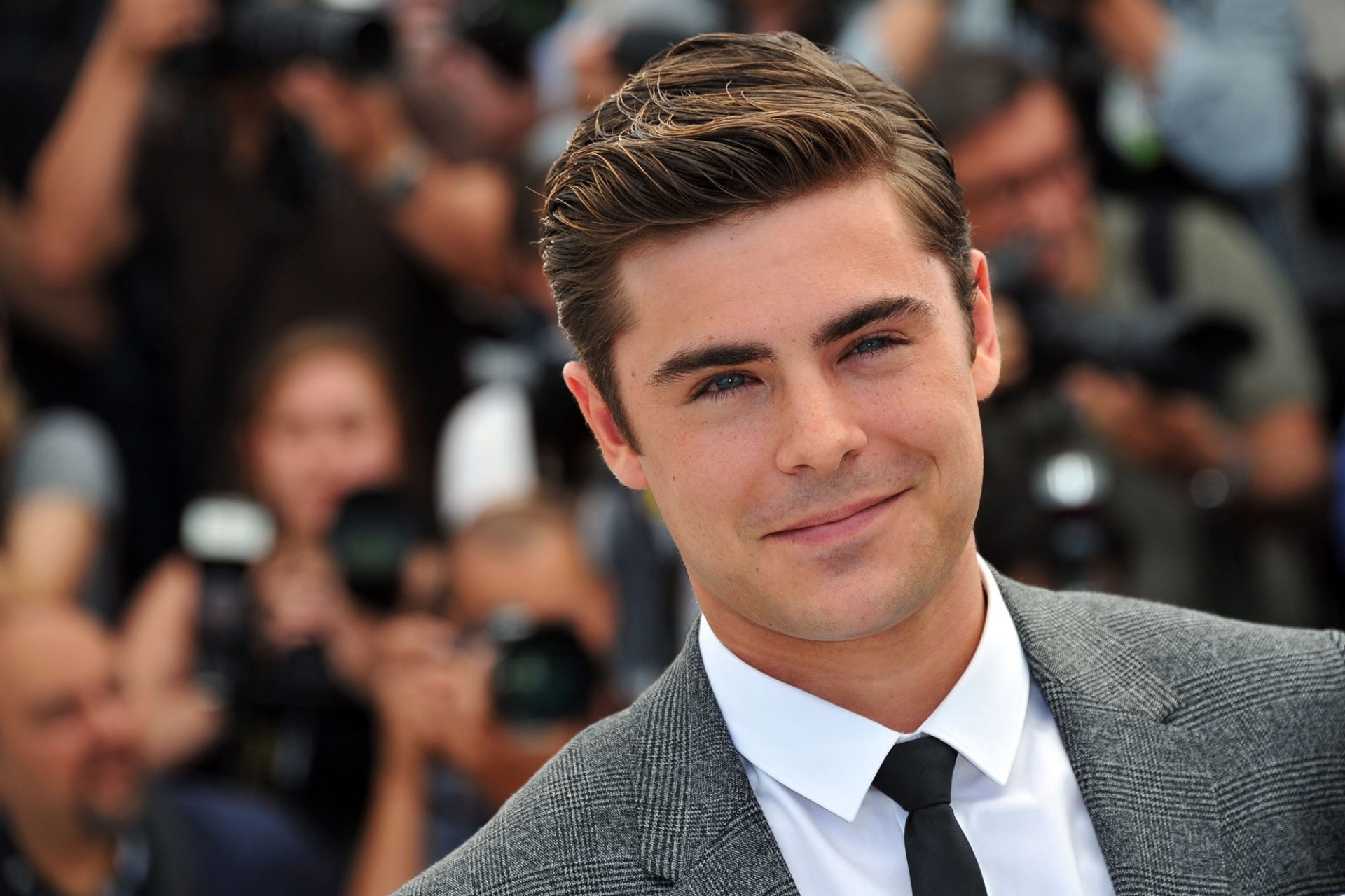 How old is Zac Efron 2023? Zac Efron Age, Birthday, Family, Brother