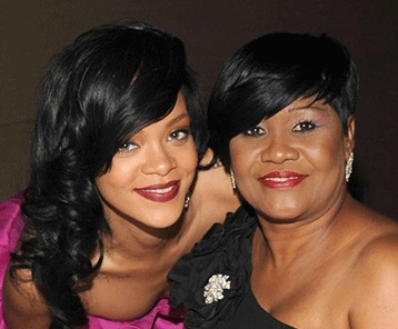Rihanna Family Photos, Siblings, Parents, Age, Husband