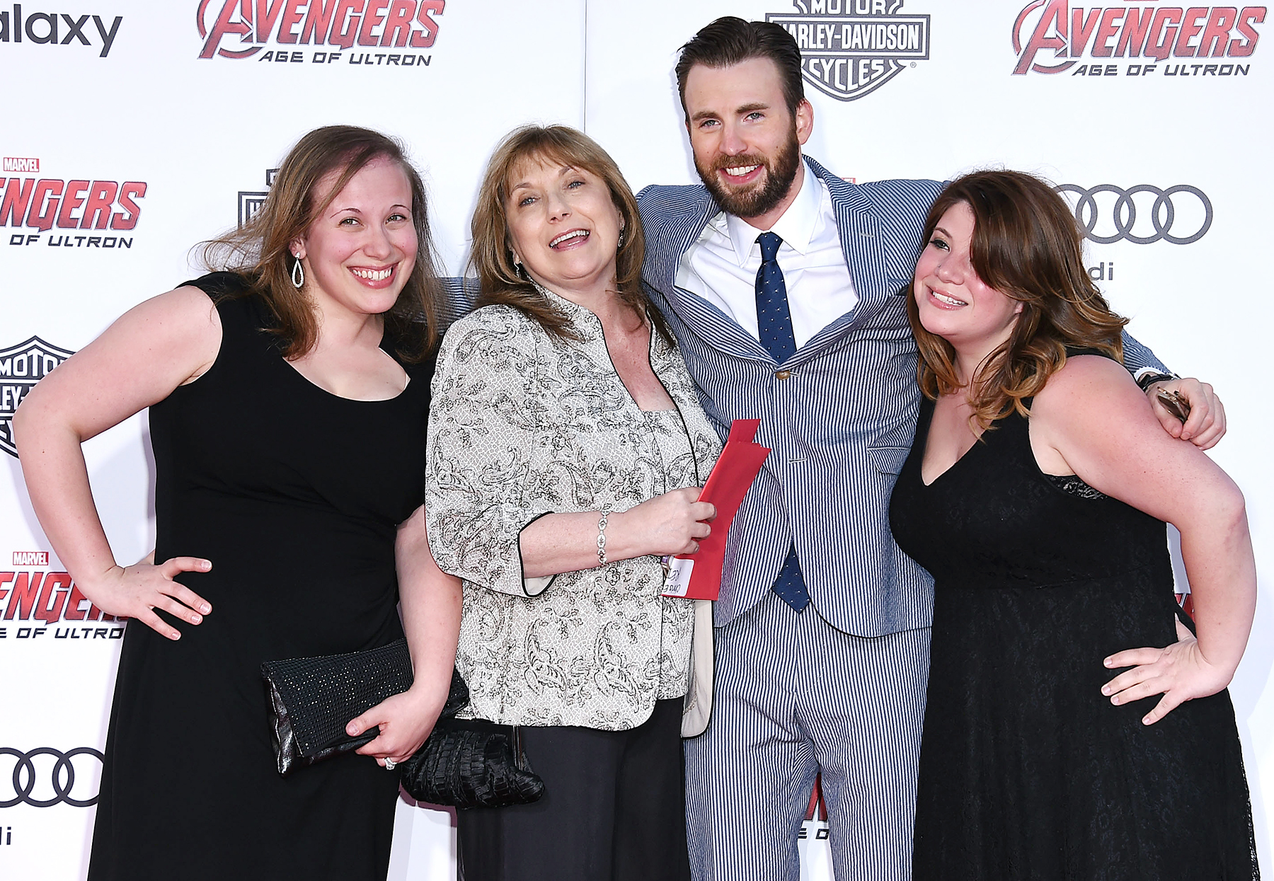 Chris Evans Age 2023, Birthday Date, Family, Parents, Net Worth