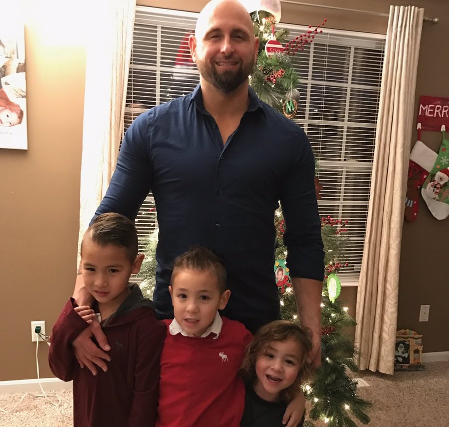Karl Anderson Family Photos, Wife, Real Name, Son